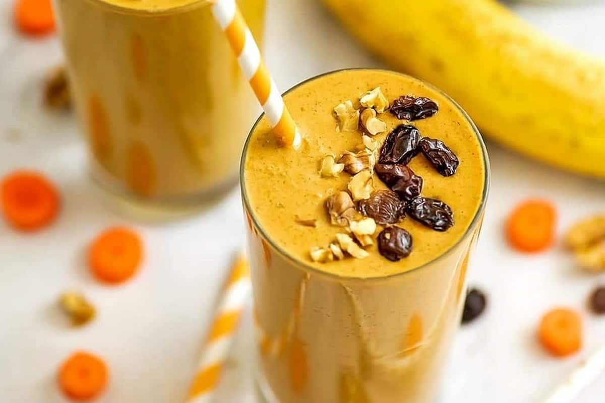 Carrot Cake Smoothie Bowl