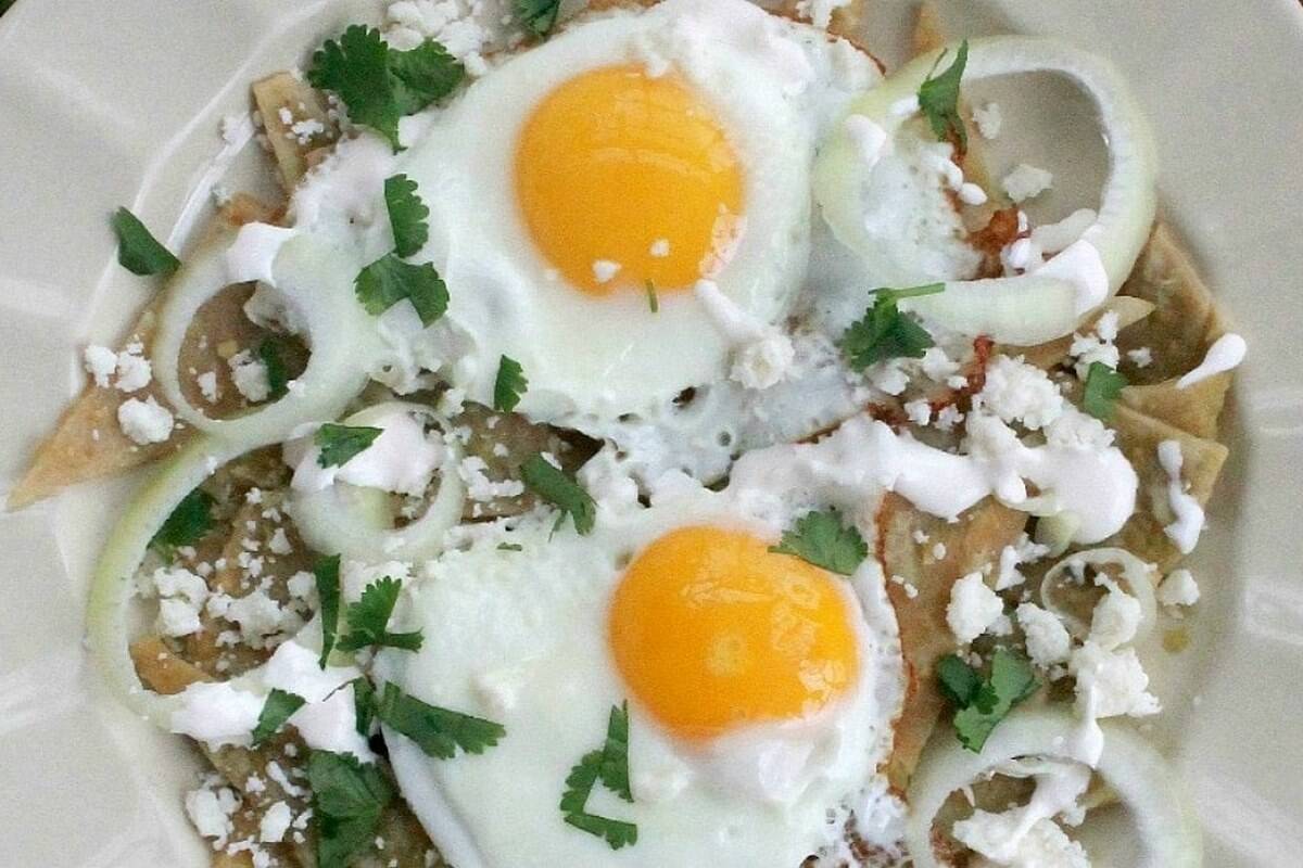 Chilaquiles With Fried Eggs Or Chilaquiles Con Huevos Fritos