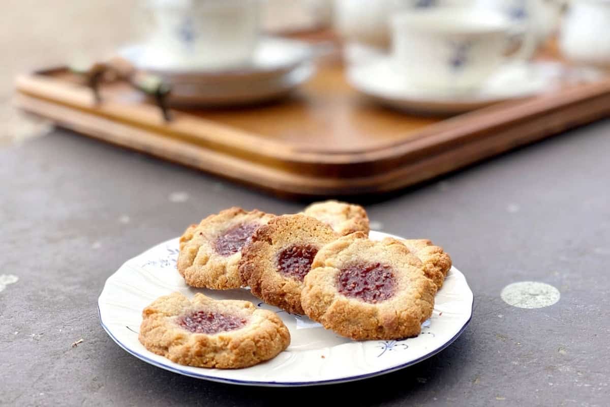 Grainfree Almond Flour Thumbprint Cookies With Strawberry Jam Grainfree Almond Flour Thumbprint Cookies With Strawberry Jam