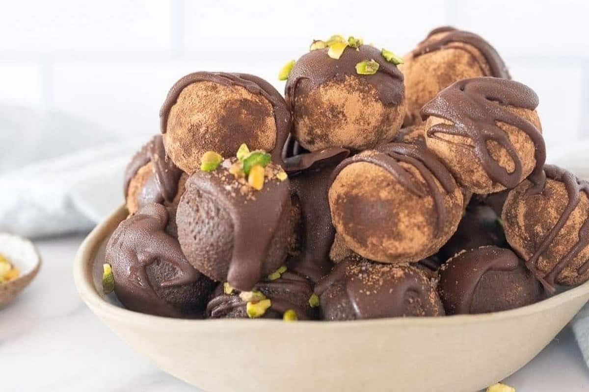 Healthy Chocolate Avocado Truffles Healthy Chocolate Avocado Truffles