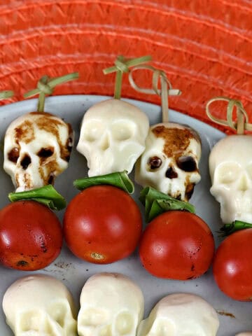 caprese skull appetizers.