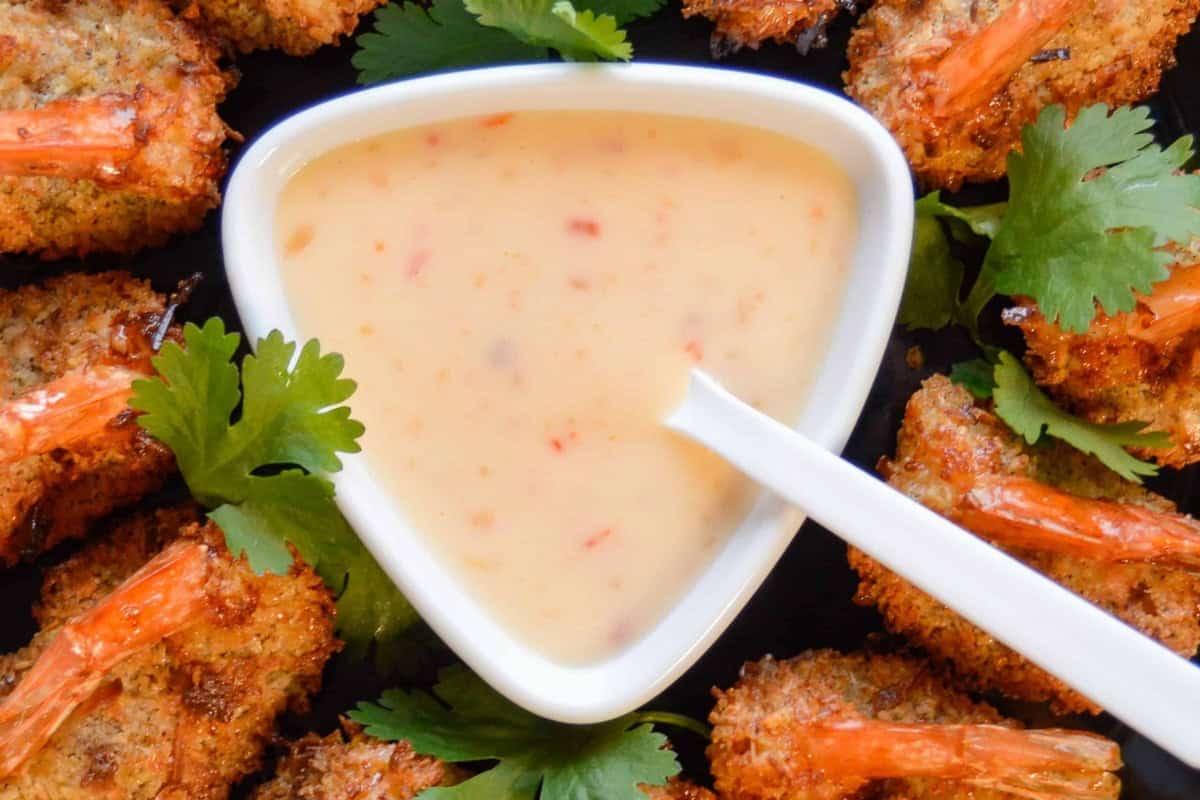 Creamy Sweet Chili Dipping Sauce Only 3 Ingredients