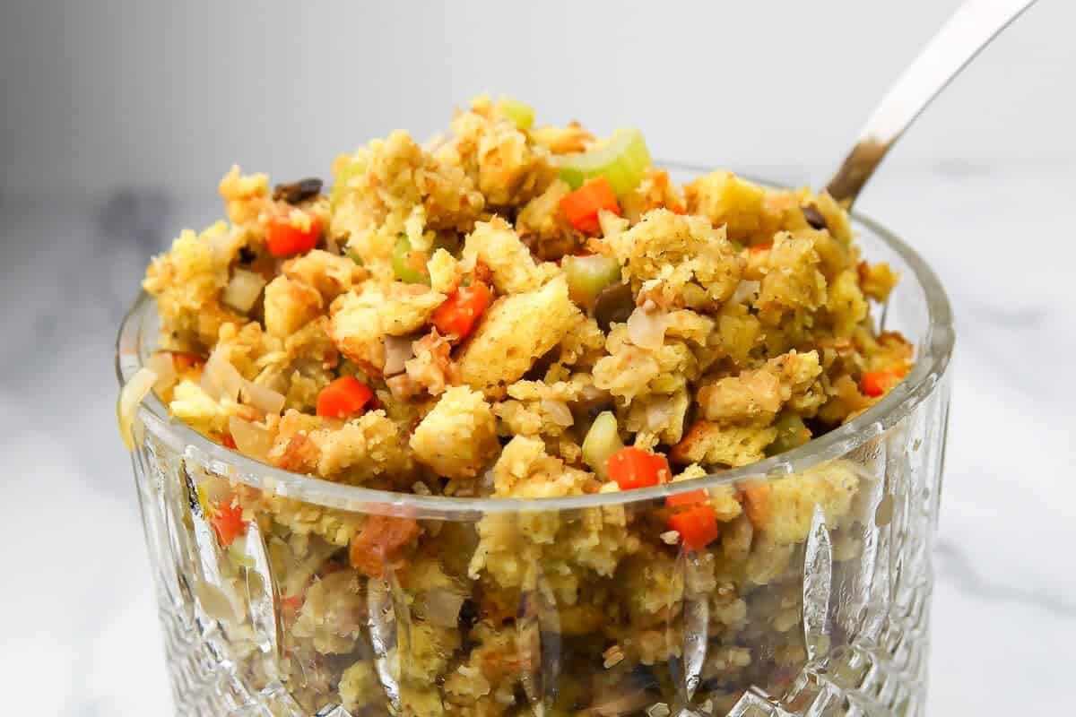 Easy Vegan Stovetop Stuffing